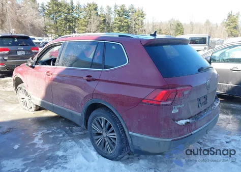 2018 Volkswagen Tiguan 2.0T Se/2.0T Sel z USA, uszkodzony, nr VIN 3VV2B7AXXJM221953